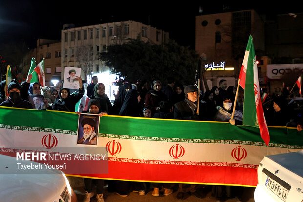 اجتماع عظیم فتح خیبر در هفتیمن روز شهادت رهبر انقلاب در همدان