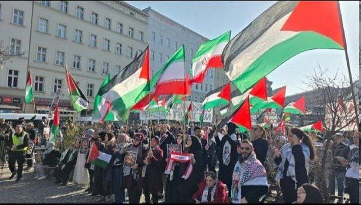 ناڕەزایەتیی ئەڵمانییەکان هەمبەر بە شەڕ دژی ئێران