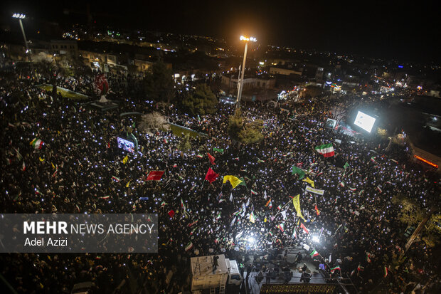 اجتماع اراکی‌ها در هفتمین روز شهادت رهبر انقلاب