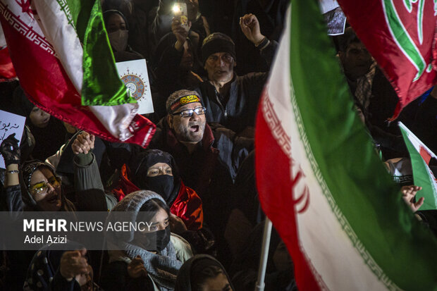 اجتماع اراکی‌ها در هفتمین روز شهادت رهبر انقلاب