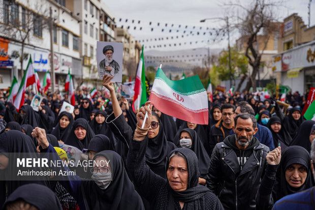تشییع پیکر شهدای اقتدار وطن در شیراز