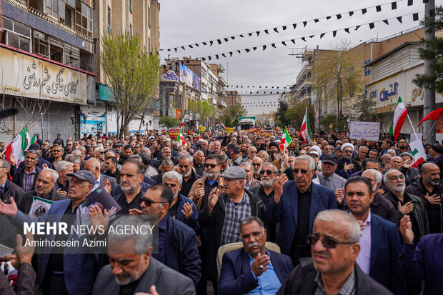 تشییع پیکر شهدای اقتدار وطن در شیراز