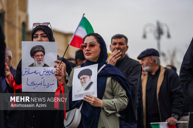 تشییع پیکر شهدای اقتدار وطن در شیراز