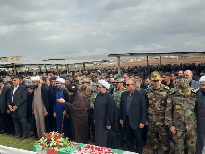 پیکر شهید «امیرحسین دریکوند» در خرم‌آباد تشییع شد