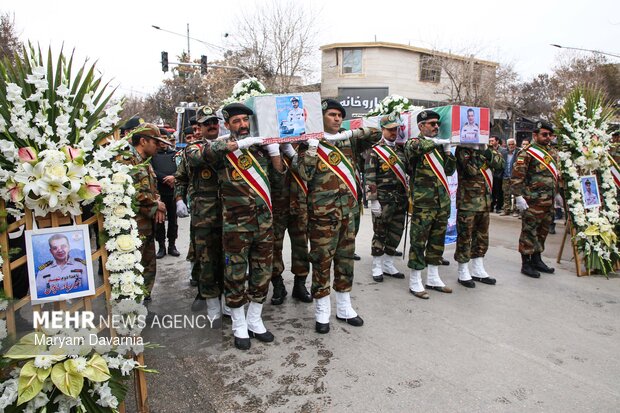 تشییع و خاکسپاری پیکر ۲ شهید حملات آمریکا و رژیم صهیونیستی در بجنورد