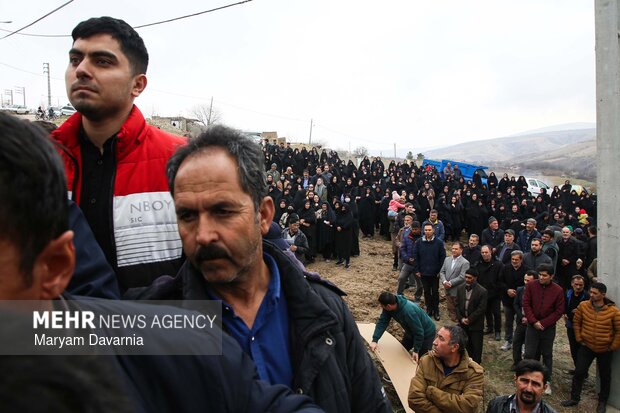 تشییع و خاکسپاری پیکر ۲ شهید حملات آمریکا و رژیم صهیونیستی در بجنورد