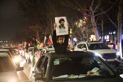 بیعت با رهبر معظم انقلاب؛ راه پیروزی هموار شد