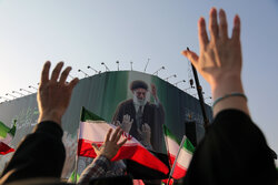 وێنەکانی ئەمڕۆی ئێران و خرۆشی خەڵک بۆ پەیمان لەگەڵ ئایەتوڵڵا موجتەبا خامنەیی