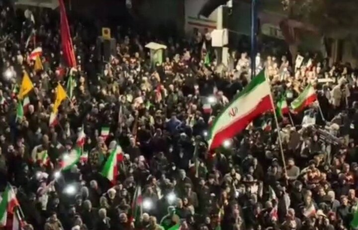 نئے رہبر انقلاب کا انتخاب، ایران بھر میں عوام کا اظہار خوشی اور بیعت+ تصاویر، ویڈیو