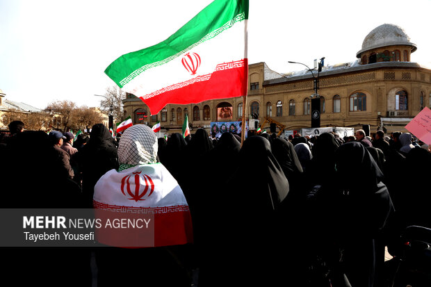 تشییع پیکر شهدای حملات آمریکایی - صهیونی در همدان