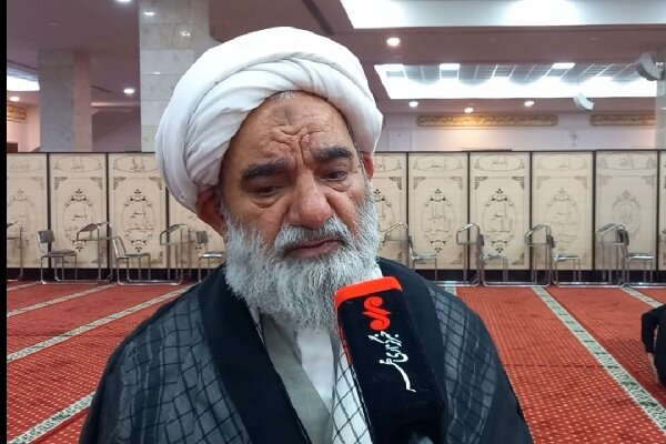 تبعیت از رهبر جدید ضامن عزت ایران و اسلام؛ روز بیعت است امروز