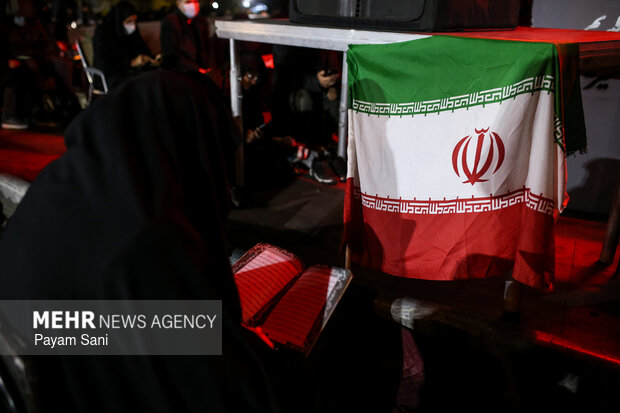 احیای شب نوزدهم ماه مبارک رمضان در میدان ونک تهران