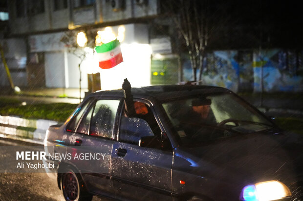 شادی مردم رشت پس از اعلام رهبری آیت الله مجتبی خامنه‌ای