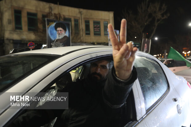 شادی مردم تبریز پس از اعلام رهبری آیت الله مجتبی خامنه‌ای