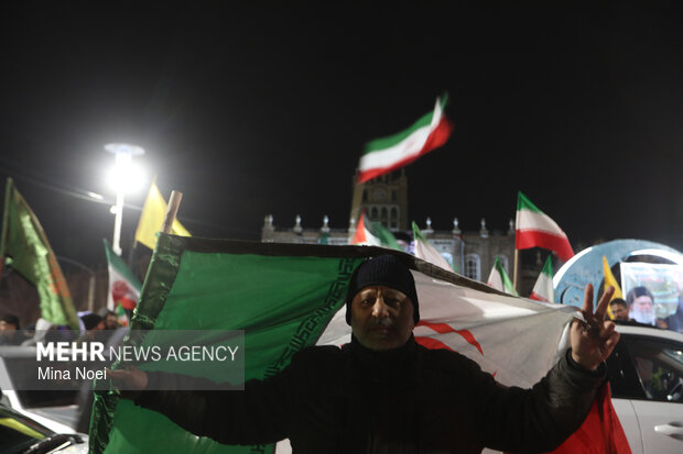 شادی مردم تبریز پس از اعلام رهبری آیت الله مجتبی خامنه‌ای