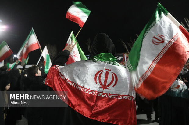 شادی مردم تبریز پس از اعلام رهبری آیت الله مجتبی خامنه‌ای