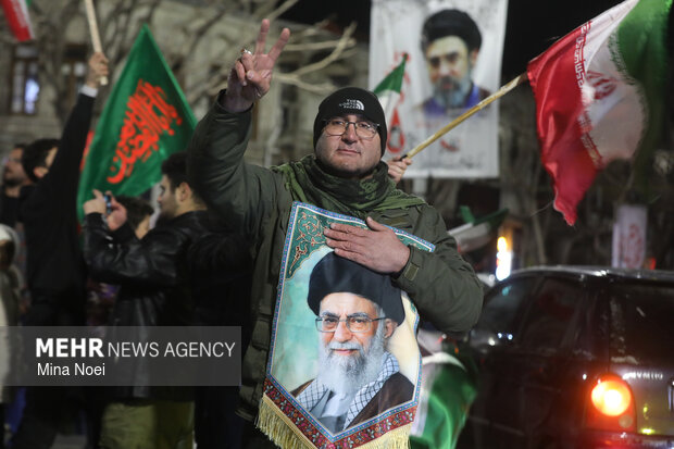 شادی مردم تبریز پس از اعلام رهبری آیت الله مجتبی خامنه‌ای