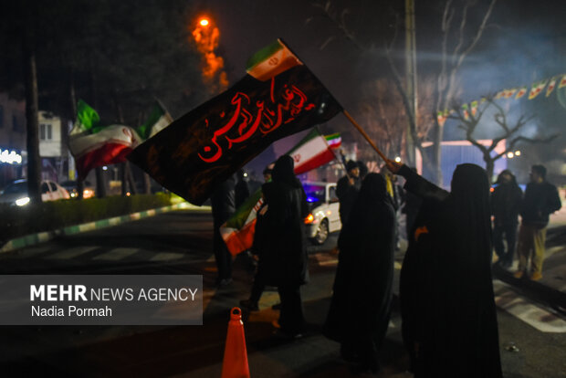 شادی مردم کرج پس از اعلام رهبری آیت الله مجتبی خامنه‌ای