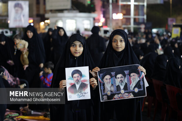 ایران بھر میں ایک ساتھ شہید امام خامنہ سے عہد و پیمان اور نئے رہبر معظم انقلاب کی بیعت کا اعلان