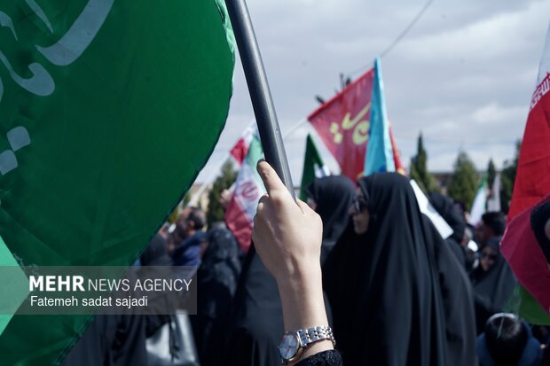 تشییع شهدای اقتدار و بیعت مردم کرمان با آیت الله مجتبی خامنه ای