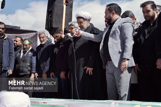تشییع شهدای اقتدار و بیعت مردم کرمان با آیت الله مجتبی خامنه ای