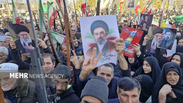 بیعت مردم لرستان با رهبر سوم انقلاب