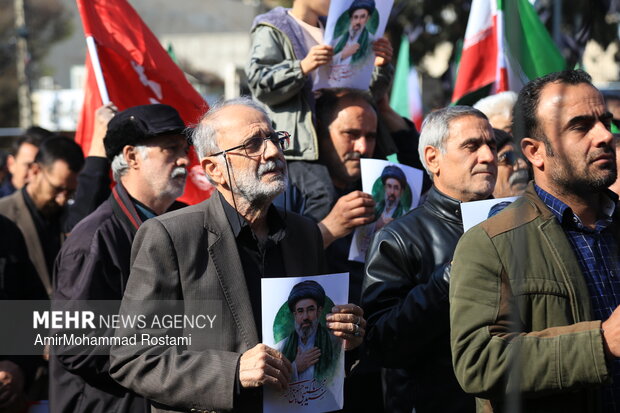 بیعت مردم ورامین با رهبر جدید