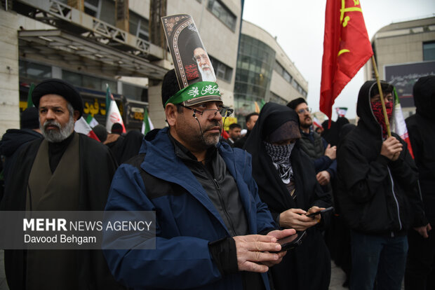 اجتماع مردمی بیعت با رهبر سوم انقلاب اسلامی در مشهد