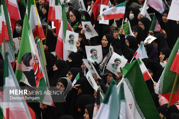 اجتماع مردمی بیعت با رهبر سوم انقلاب اسلامی در مشهد
