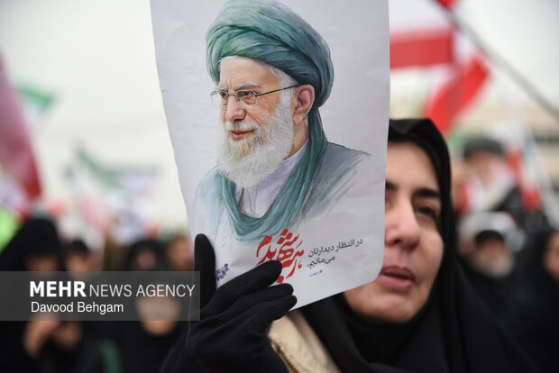 اجتماع مردمی بیعت با رهبر سوم انقلاب اسلامی در مشهد
