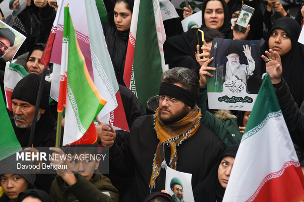 اجتماع مردمی بیعت با رهبر سوم انقلاب اسلامی در مشهد