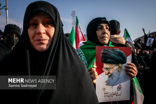 مراسم بیعت با سومین رهبر انقلاب اسلامی در تهران