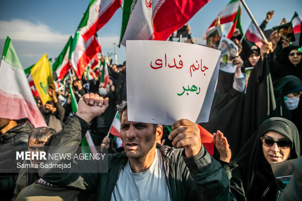 مراسم بیعت با سومین رهبر انقلاب اسلامی در تهران