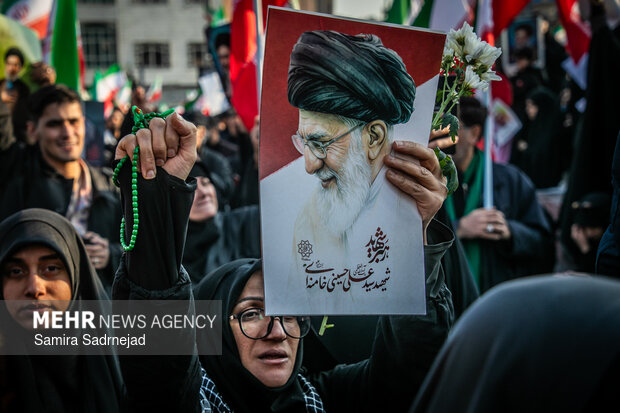 مراسم بیعت با سومین رهبر انقلاب اسلامی در تهران