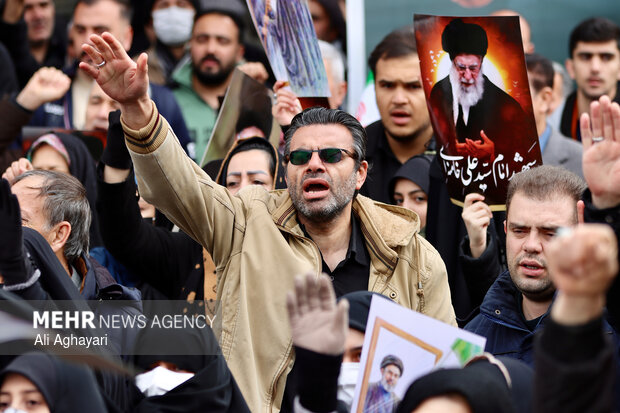 اجتماع بیعت مردم ارومیه با رهبر سوم انقلاب اسلامی