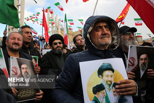 بیعت زنجانی‌ها با سومین رهبر انقلاب اسلامی
