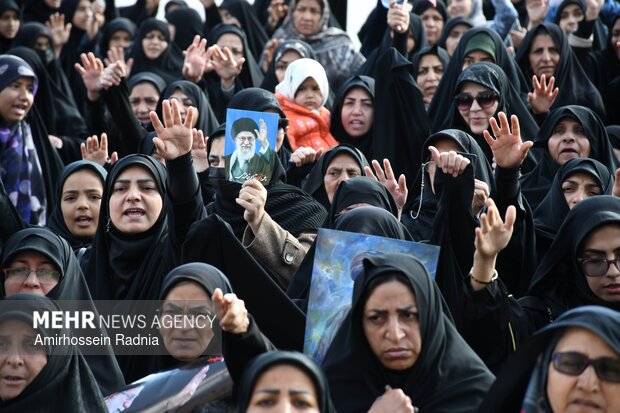 اجتماع بانوان ولایی در بیرجند