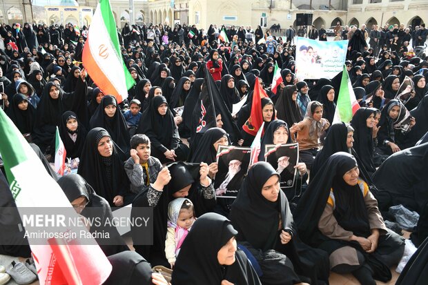 اجتماع بانوان ولایی در بیرجند