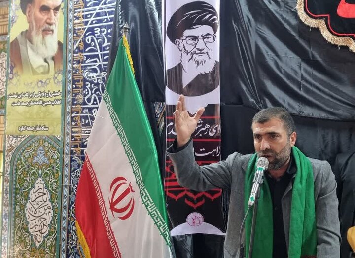 مراسم بیعت مردم با رهبر انقلاب در گناوه برگزار شد