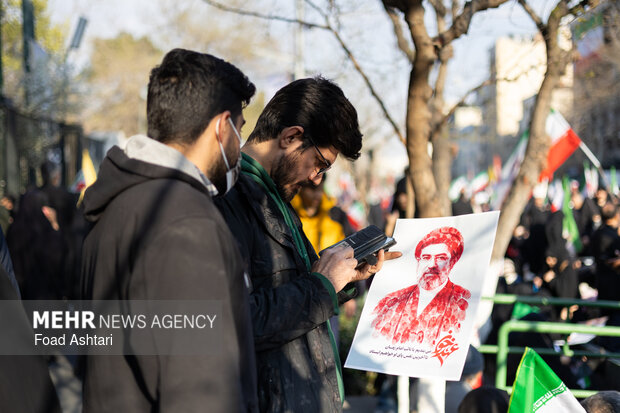 مراسم بیعت با سومین رهبر انقلاب اسلامی در تهران