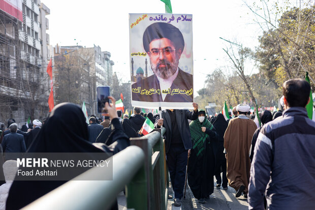 مراسم بیعت با سومین رهبر انقلاب اسلامی در تهران
