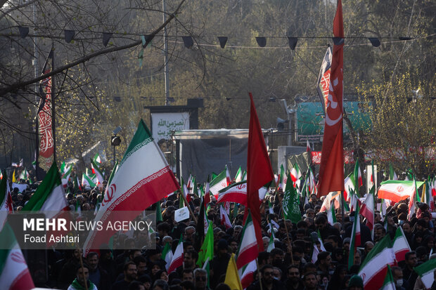 مراسم بیعت با سومین رهبر انقلاب اسلامی در تهران