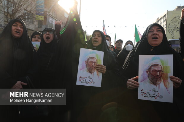 مراسم بیعت با سومین رهبر انقلاب اسلامی در تهران