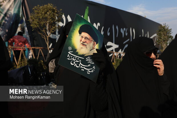 مراسم بیعت با سومین رهبر انقلاب اسلامی در تهران