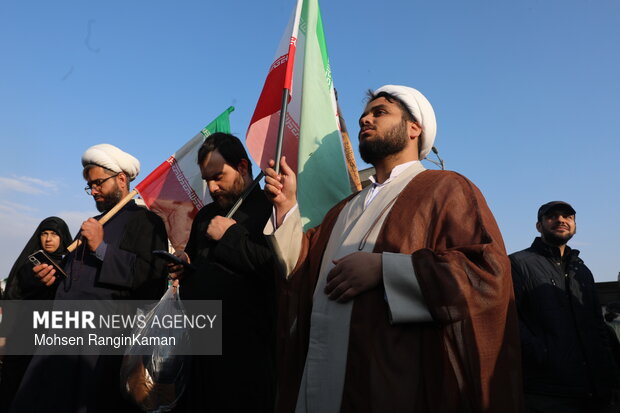 مراسم بیعت با سومین رهبر انقلاب اسلامی در تهران