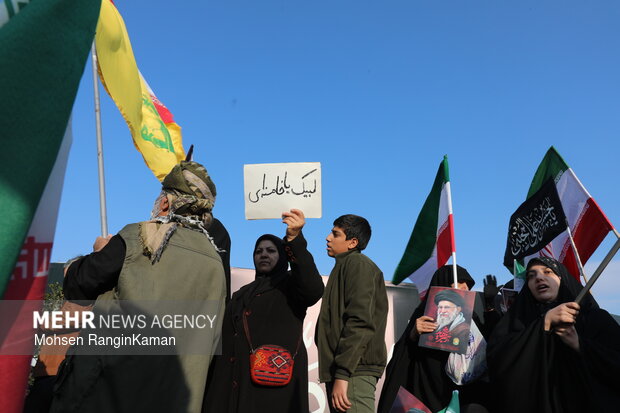مراسم بیعت با سومین رهبر انقلاب اسلامی در تهران