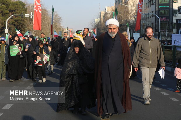 مراسم بیعت با سومین رهبر انقلاب اسلامی در تهران