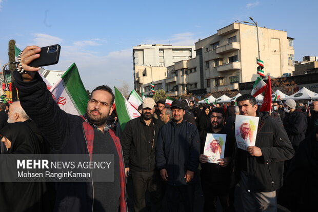 مراسم بیعت با سومین رهبر انقلاب اسلامی در تهران