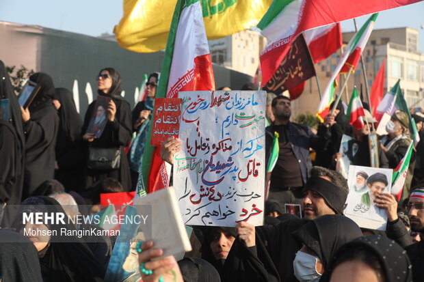 مراسم بیعت با سومین رهبر انقلاب اسلامی در تهران