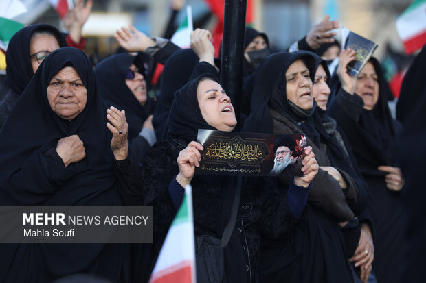 اجتماع مردمی بیعت با رهبر سوم انقلاب اسلامی در اراک